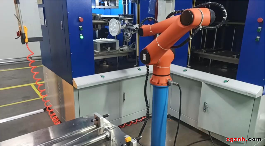大族協(xié)作機器人在上下料的典型應用，多樣表現(xiàn)樣樣都出色