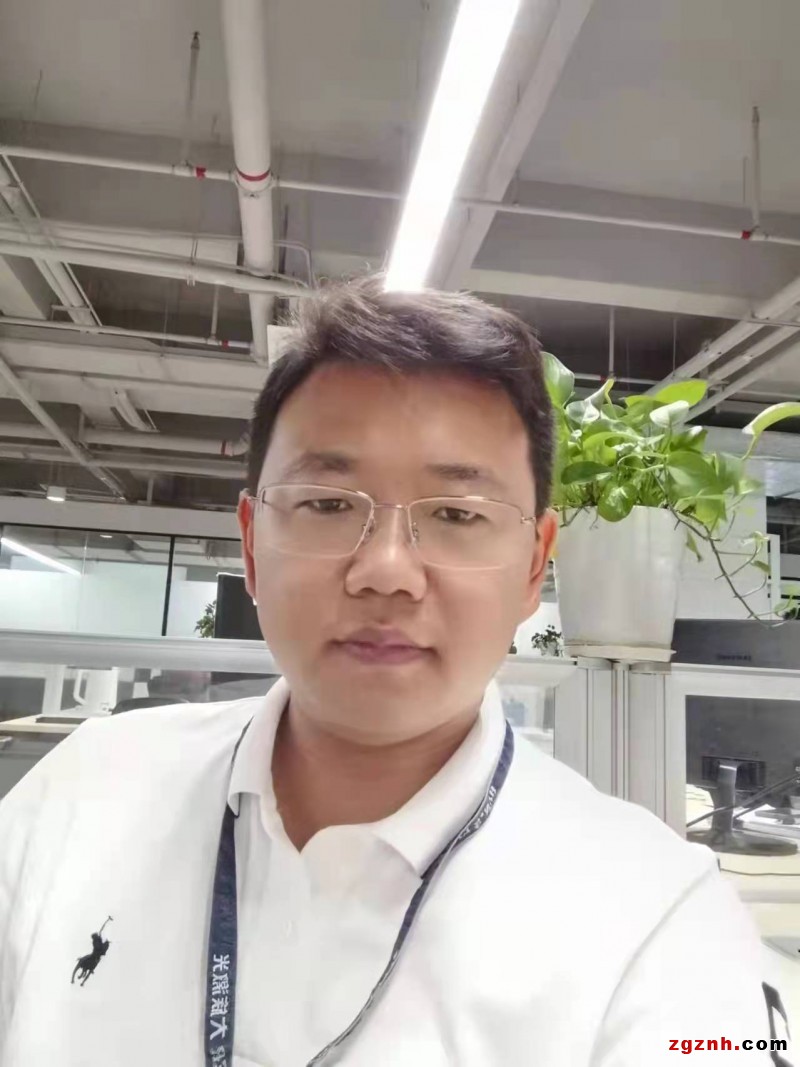 張濤雷： 大族激光精密焊接事業(yè)群-3C焊接及自動化總經(jīng)理助理、深圳市智能化學會智能裝備專委會秘書長