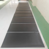 地墊鋪防疲勞腳墊，環(huán)保防靜電桌墊，工位緩解疲勞墊廠(chǎng)